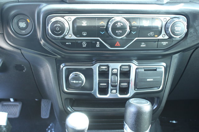 Used 2023 Jeep Wrangler Unlimited Sport AWD/4WD image 17