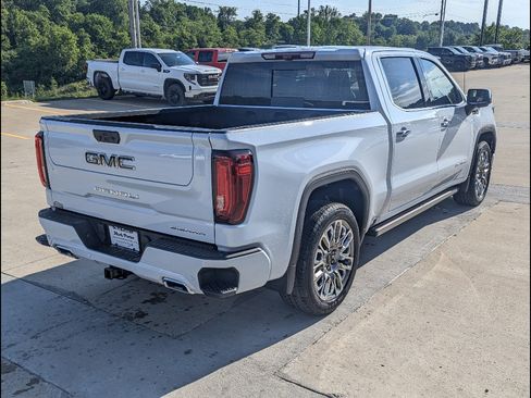 New 2026 GMC Sierra 1500 Denali Ultimate AWD/4WD image 7