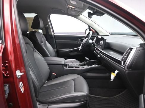 Used 2025 Kia Sorento S AWD/4WD image 28
