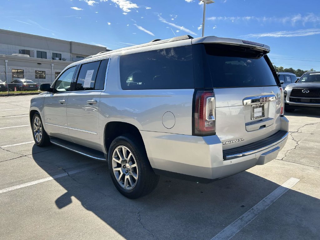 Used 2020 GMC Yukon XL Denali AWD/4WD image 7