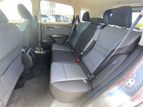 Used 2022 Nissan Rogue SV AWD/4WD image 21