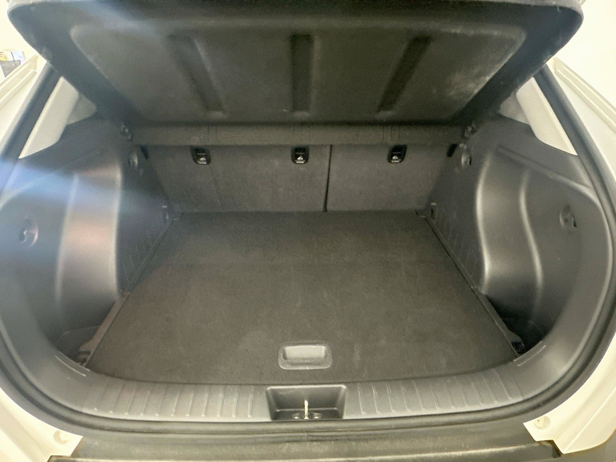 Used 2025 Hyundai Kona SEL AWD/4WD image 29