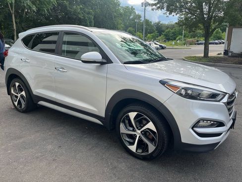 Used 2017 Hyundai Tucson Limited w/ Cargo Package AWD/4WD image 4