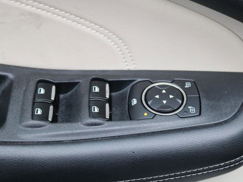 Used 2022 Ford Edge Titanium AWD/4WD image 16