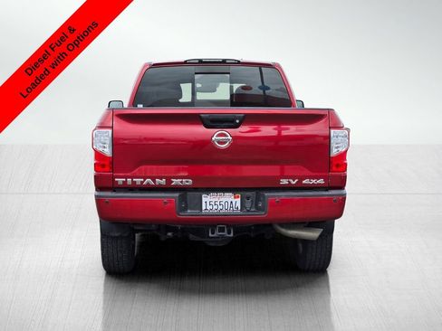Used 2019 Nissan Titan SV w/ SV Convenience Package image 5