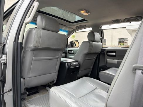 Used 2008 Toyota Sequoia Limited RWD image 27