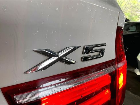 Used 2013 BMW X5 xDrive35i image 9