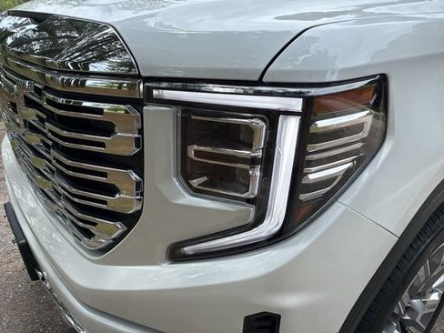 Used 2025 GMC Sierra 1500 Denali w/ Denali Reserve Package AWD/4WD image 10