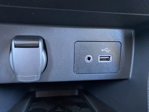 New 2025 Nissan Versa SV w/ Trunk Package image 22