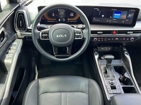 Used 2025 Kia Sorento S w/ Panoramic Sunroof Package FWD image 15
