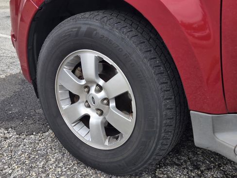 Used 2011 Ford Escape Limited w/ 302A Rapid Spec Order Code FWD image 5