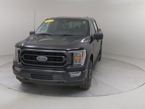 Certified 2022 Ford F150 XLT w/ Equipment Group 302A High image 9