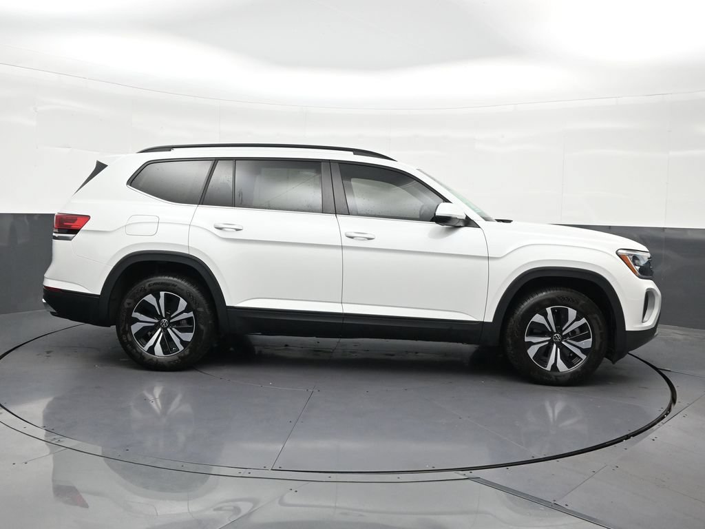 Used 2026 Volkswagen Atlas SE FWD image 6