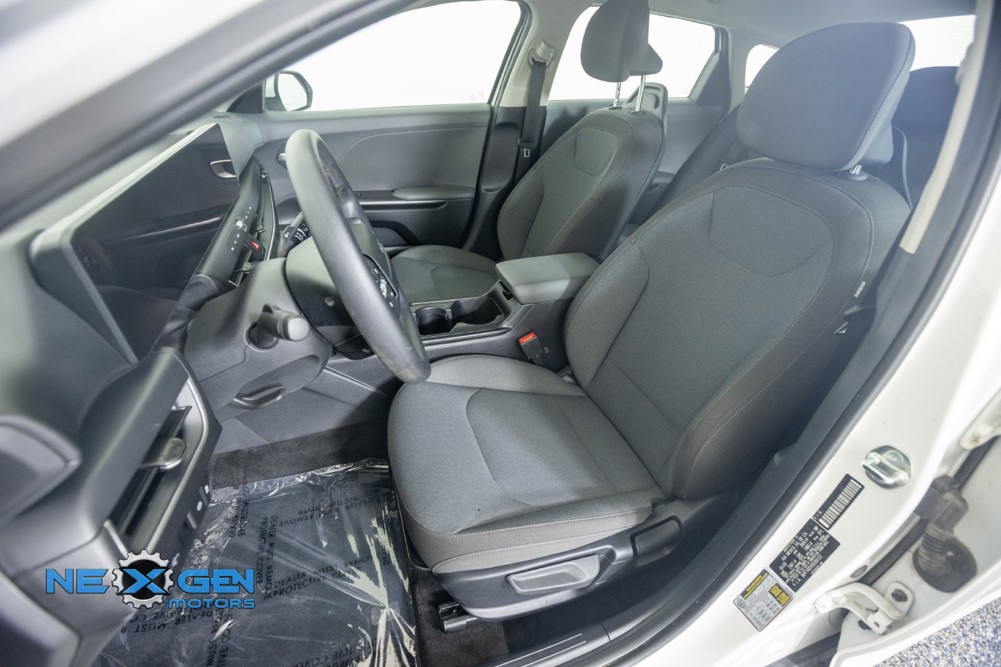 Used 2025 Kia K4 FWD image 23