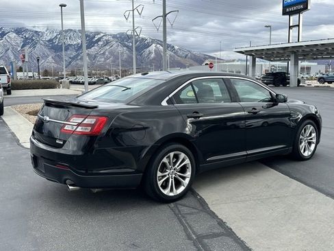 Used 2013 Ford Taurus SHO image 30