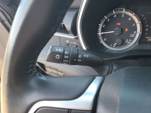 Used 2023 Toyota Highlander XSE image 23