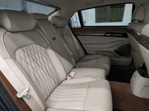 Used 2021 Genesis G90 3.3T Premium image 43