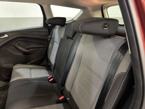 Used 2016 Ford Escape SE w/ Equipment Group 201A FWD image 7