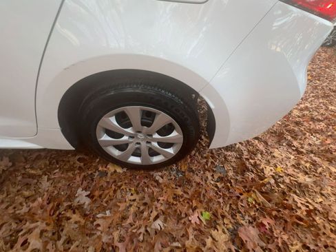 Used 2025 Toyota Corolla LE image 12