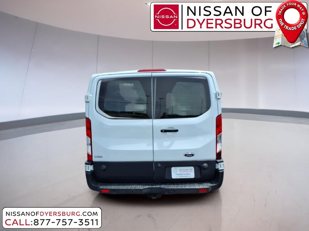 Used 2019 Ford Transit 250 148 Low Roof RWD image 4