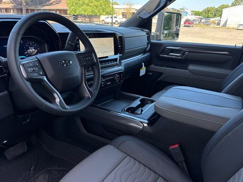 New 2026 Chevrolet Silverado 2500 ZR2 w/ LPO, Dark Essentials Package AWD/4WD image 10