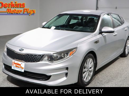 Used 2018 Kia Optima EX image 1