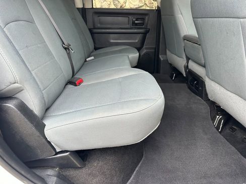 Used 2018 RAM 2500 Tradesman w/ Chrome Appearance Group image 37