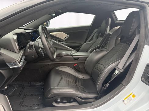 Used 2023 Chevrolet Corvette Stingray Premium Conv w/ Battery Protection Package RWD image 9