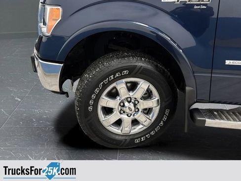 Used 2014 Ford F150 Lariat w/ Lariat Chrome Package image 37