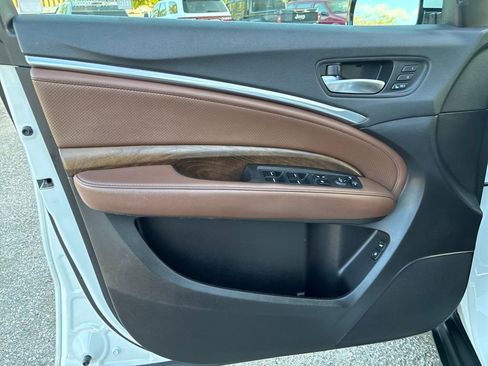 Used 2020 Acura MDX SH-AWD w/ Technology Package image 9