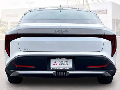 Used 2025 Kia K4 FWD image 16