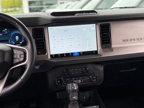 Certified 2025 Ford Bronco Outer Banks AWD/4WD image 23