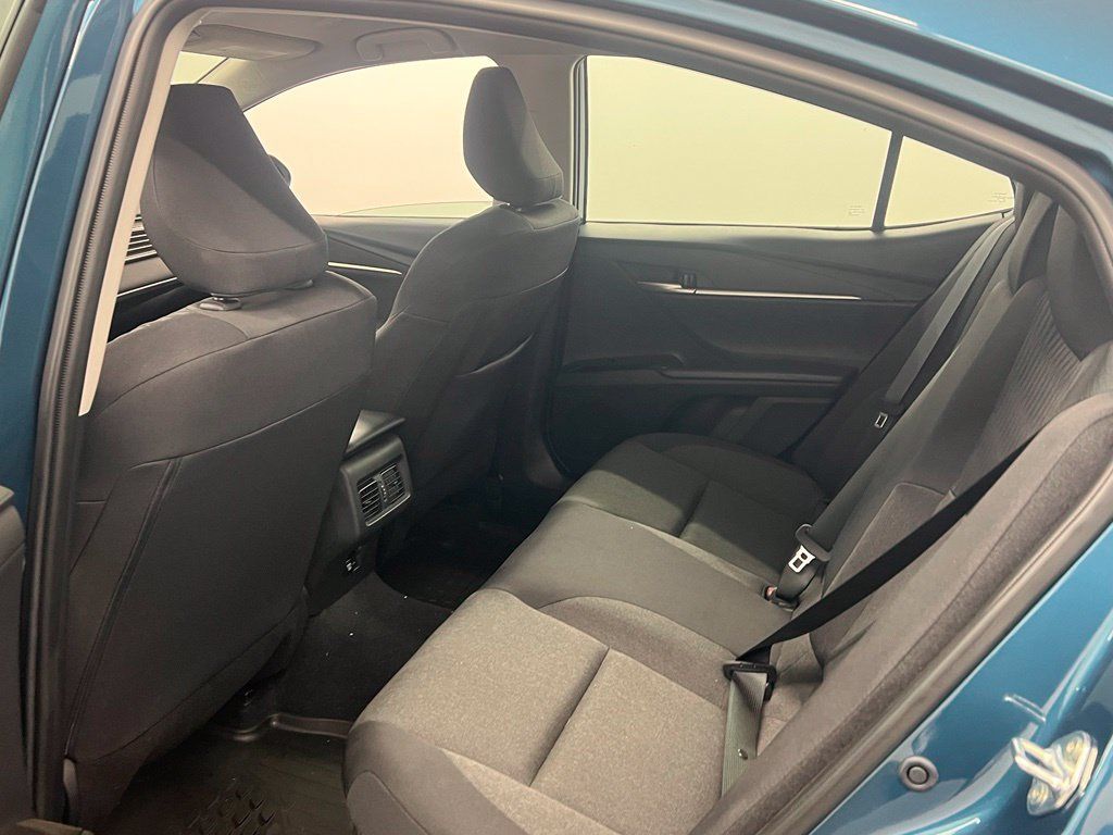 Used 2025 Toyota Camry LE FWD image 10