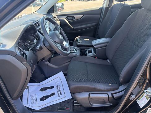 Used 2018 Nissan Rogue Sport S w/ S Appearance Package AWD/4WD image 11