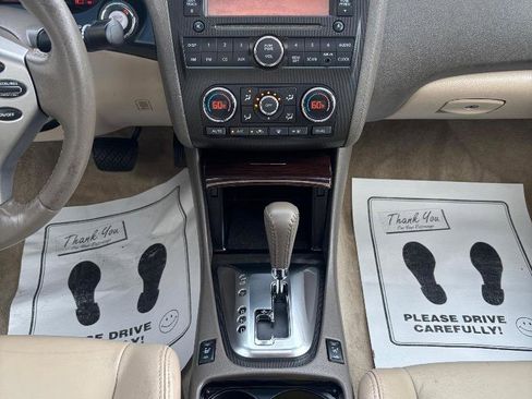 Used 2011 Nissan Altima 2.5 SL w/ 2.5SL Pkg FWD image 19