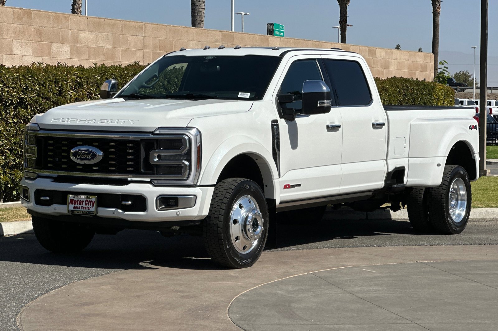 Used 2024 Ford F450 Platinum AWD/4WD image 8