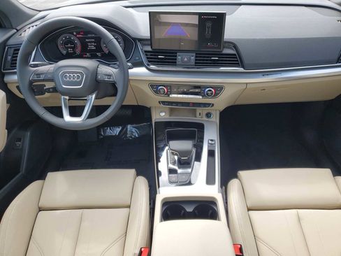 Certified 2025 Audi Q5 2.0T Premium w/ Convenience Plus Package image 11