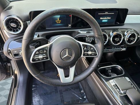Used 2019 Mercedes-Benz A 220 image 22