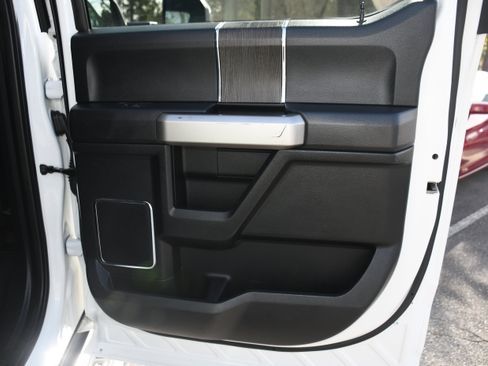 Used 2021 Ford F250 Lariat w/ Lariat Ultimate Package image 19