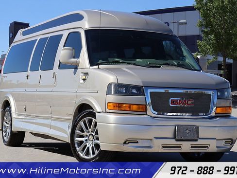 Used 2020 GMC Savana 2500 Extended w/ Enhanced Convenience Package image 1