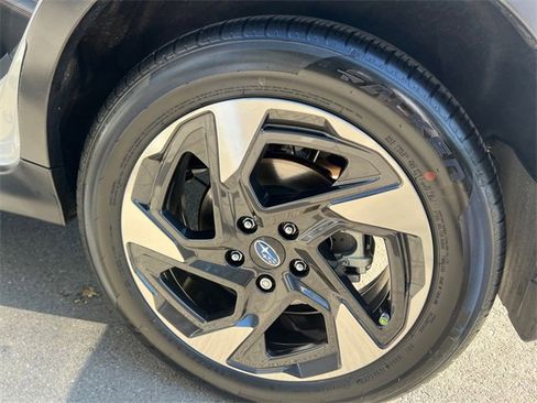 Used 2025 Subaru Crosstrek 2.5i Limited w/ Crosstrek Mirror Package image 19