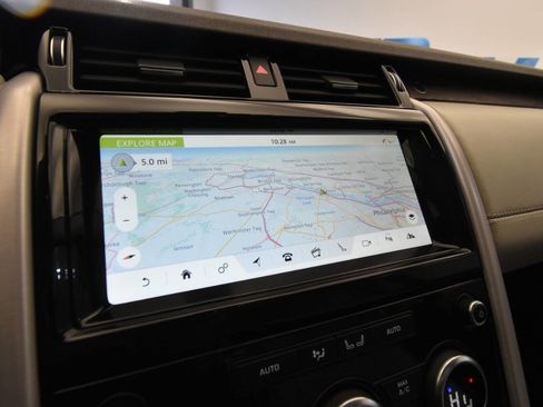 Used 2017 Land Rover Discovery HSE Luxury image 25