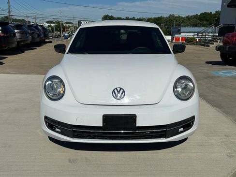 Used 2014 Volkswagen Beetle 2.5 FWD image 2