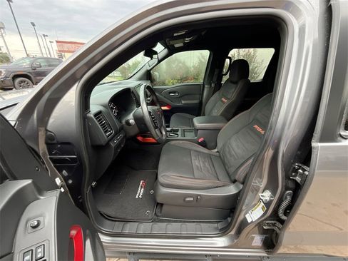 Used 2023 Nissan Frontier PRO-4X w/ Tow Package image 13