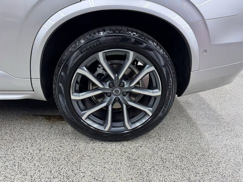 Used 2016 Volvo XC90 T6 Momentum w/ Momentum Plus Package image 39