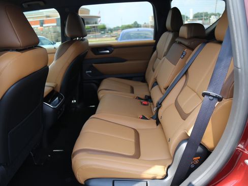 New 2025 Nissan Armada SL w/ Convenience Package image 23