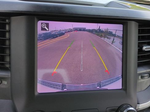 Used 2020 RAM 1500 Big Horn RWD image 17