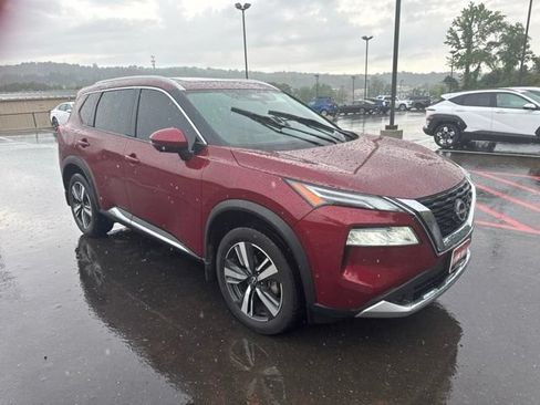 Used 2023 Nissan Rogue Platinum FWD image 1