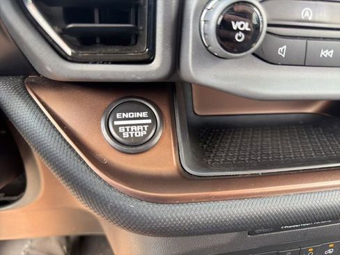 Used 2021 Ford Bronco Sport Outer Banks w/ Outer Banks Package (96D) AWD/4WD image 9