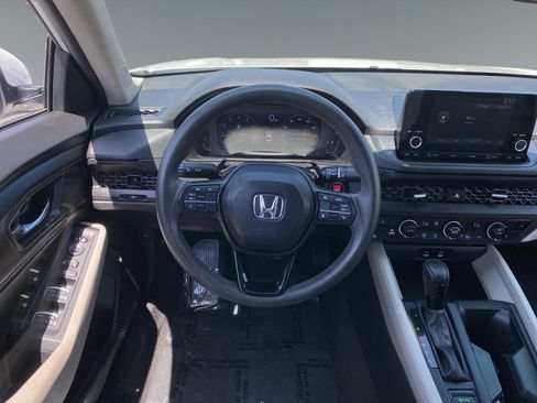 Used 2023 Honda Accord EX image 12